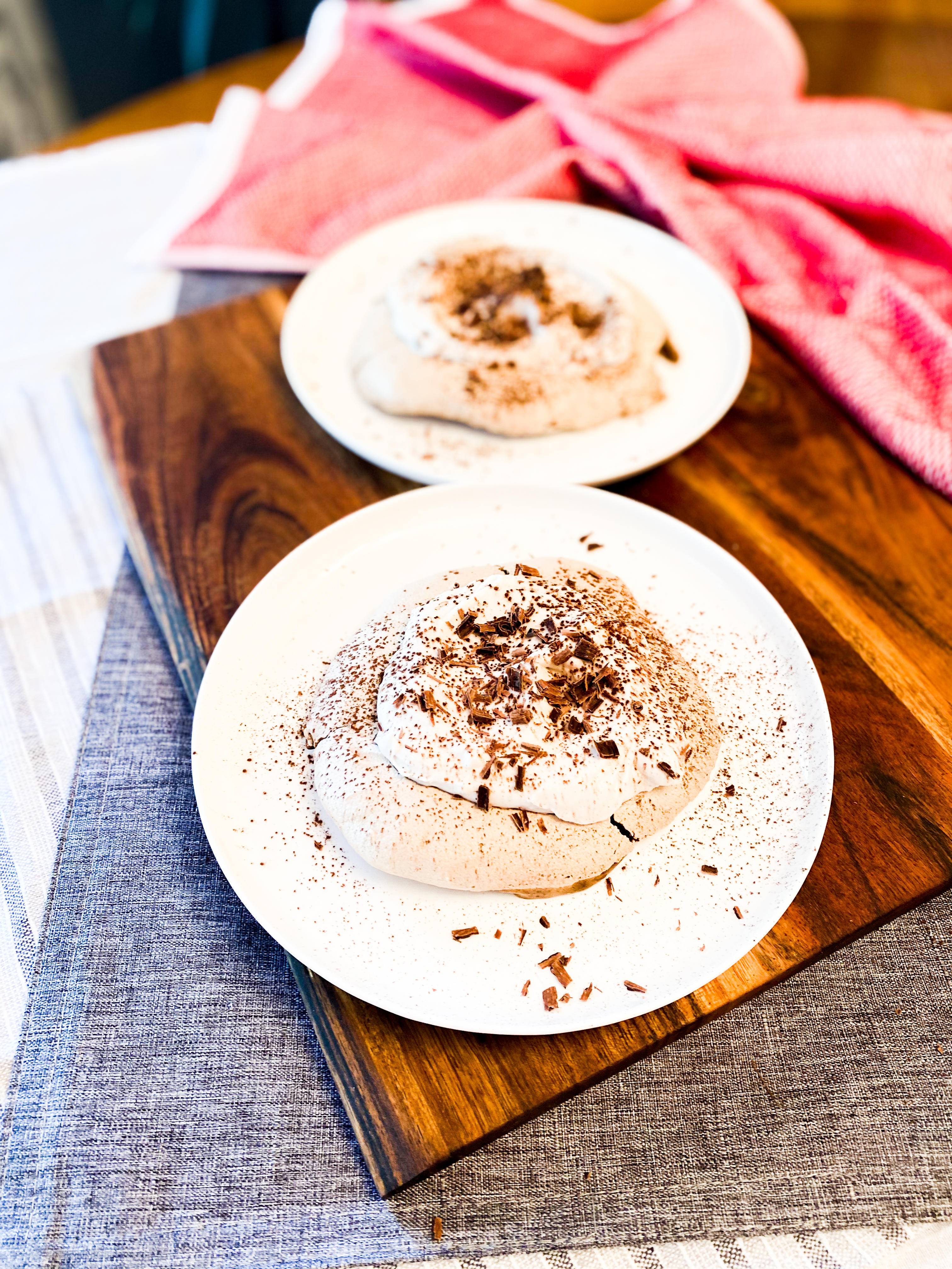 Vegan Mini Mocha Pavlovas