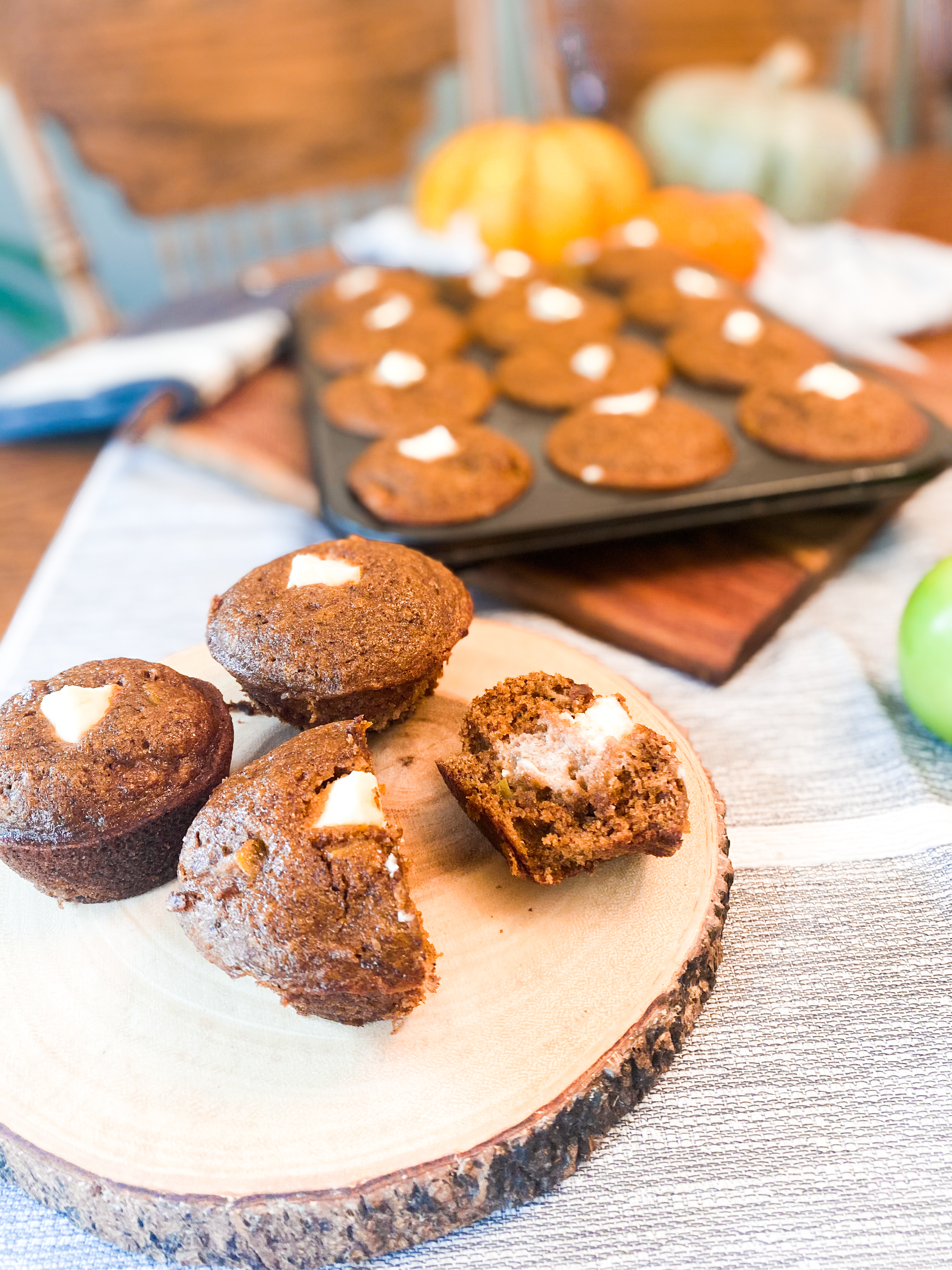 Pumpkin Apple Muffins With Cream Cheese